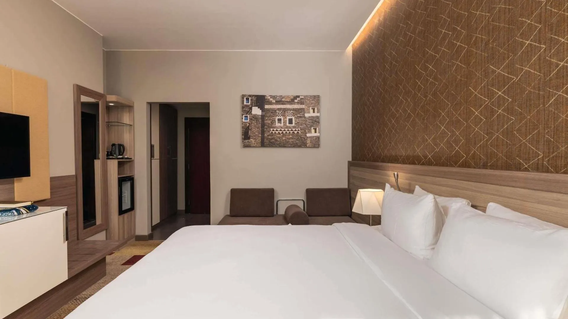 Mercure Makkah Aziziah Mecca 4*,