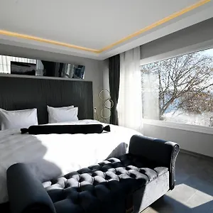 https://via-ciragan.istanbul-turkeyhotels.com