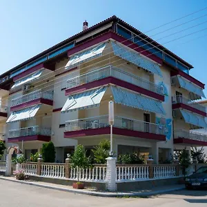 niki-apartments-63200.chalkidiki-hotels.com/