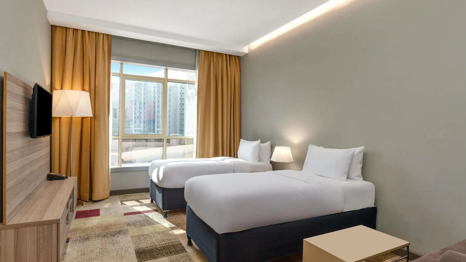 Mercure Makkah Aziziah Mecca 4*,